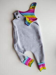 gris melange con arcoiris