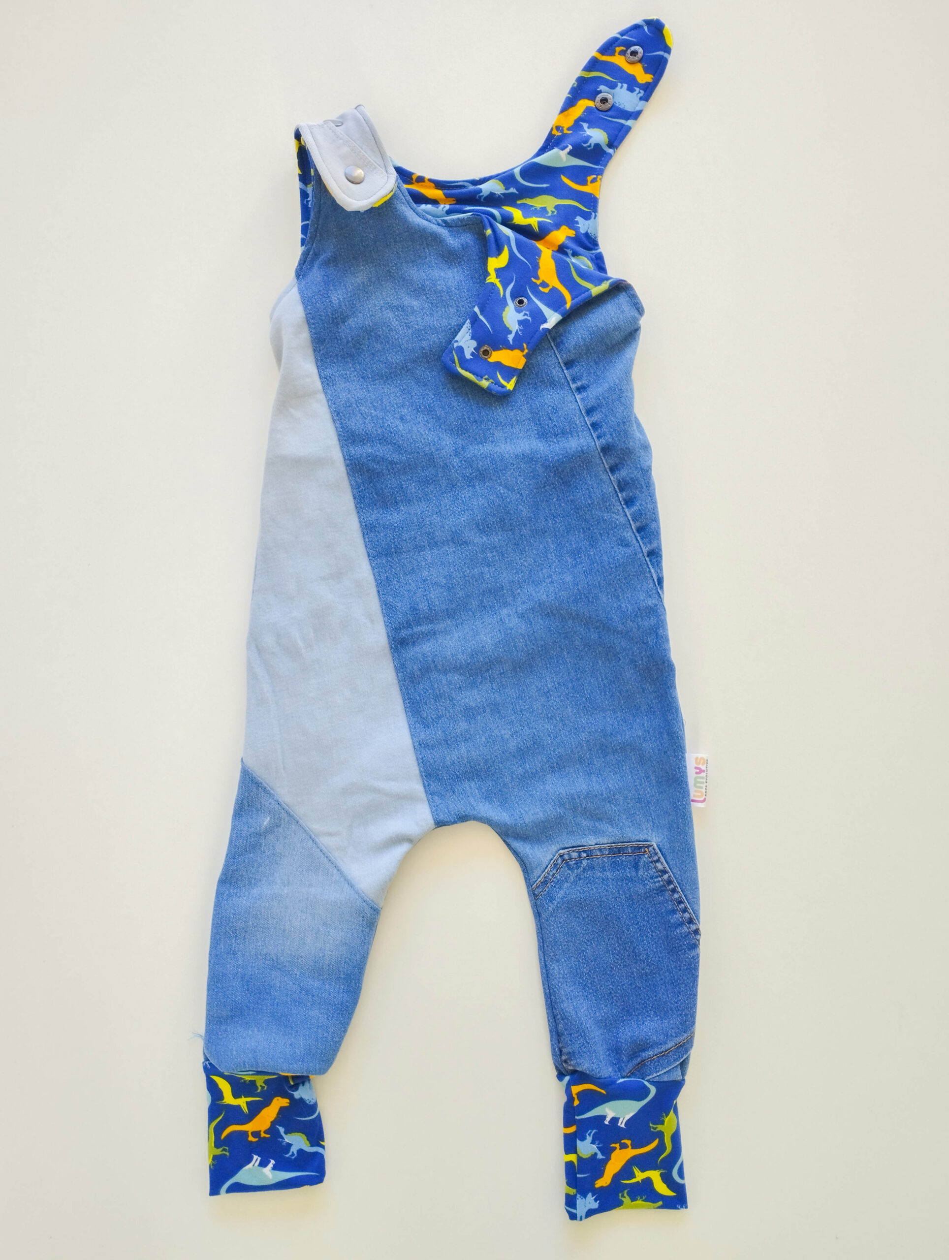 jeans con dinos